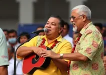 Câmara do Recife homenageia cabeleireiro Jô Martins
